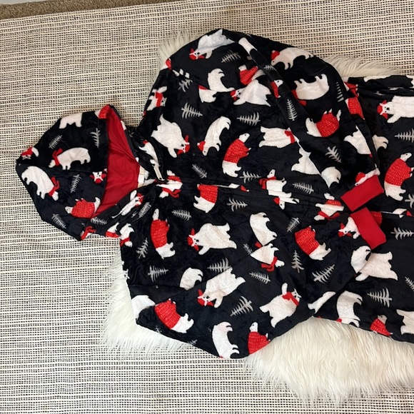 Hooded Zip One Piece Holiday PJs Woman’s M - Picture 4 of 13